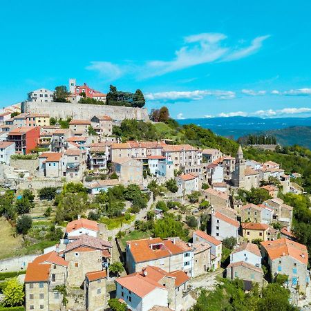 Holiday Home Montebello Motovun Exterior foto